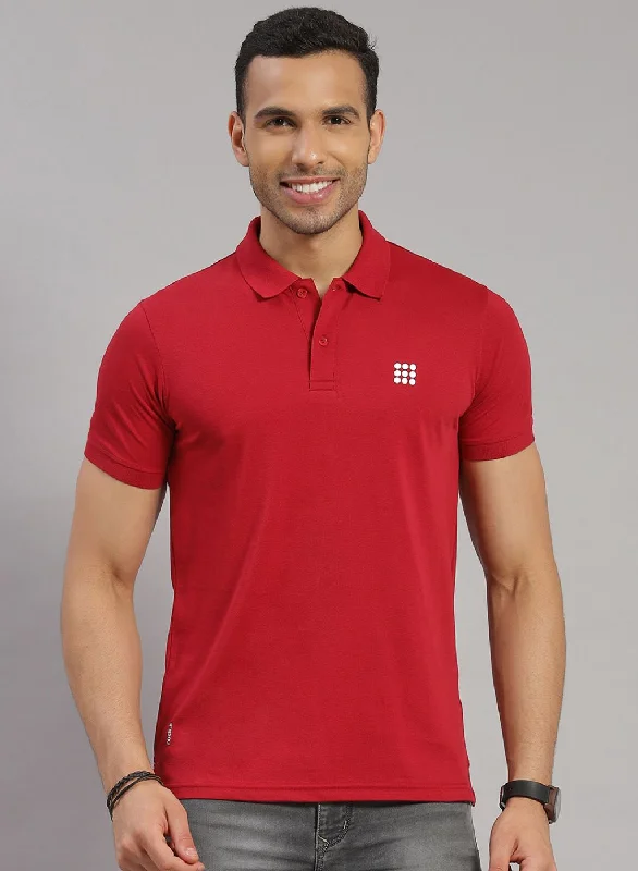 Men Maroon Solid T-Shirt